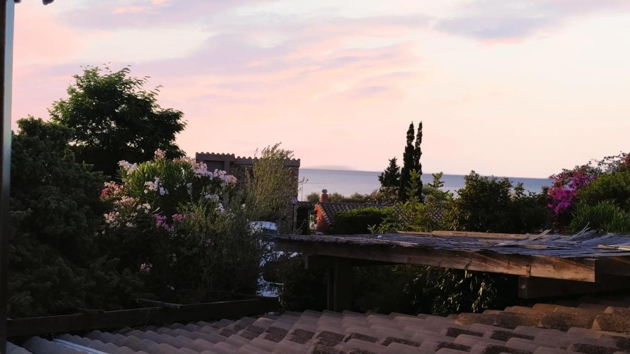 Villa Milena Villasimius, Wifi Gratuito, Ampio Giardino A 300 M Dal Mare Exterior photo